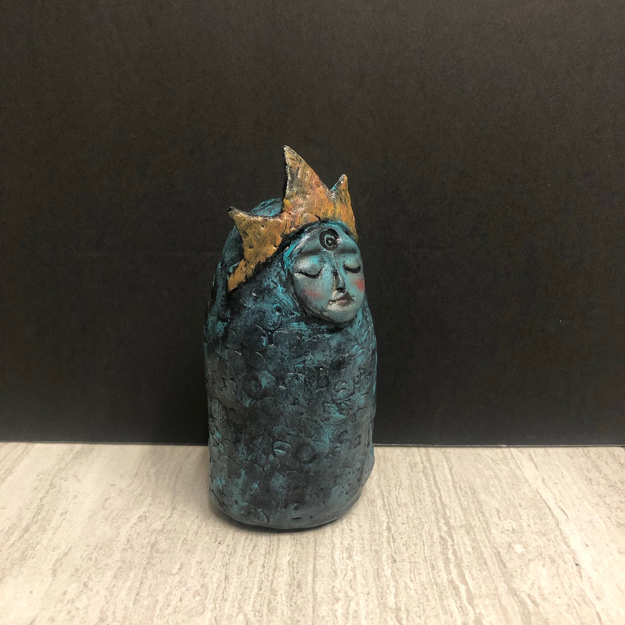SOLD - Serene, The Queen - Jennifer Sher Art